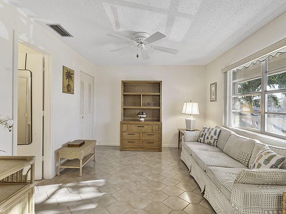 5th image of 1050 Citrus Way APT 202