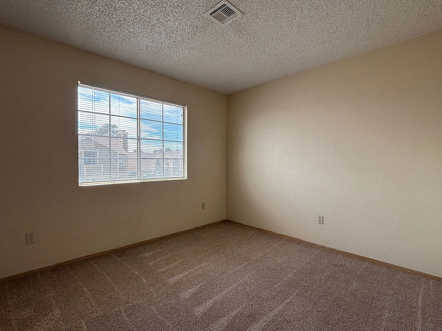 2686 Aarondavid Dr. — Photo 4