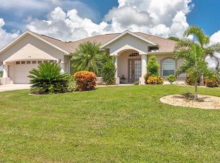 254 W Pine Valley Ln, Rotonda West, FL 33947