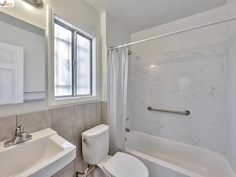 1715 9th Ave #C — Photo 10