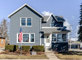 405 W High St, Sycamore, IL 60178