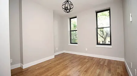 Rented by Space Link Realty