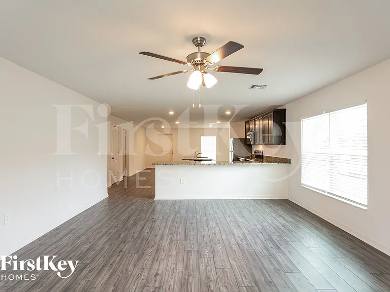 3446 Colfax Ln — Photo 3
