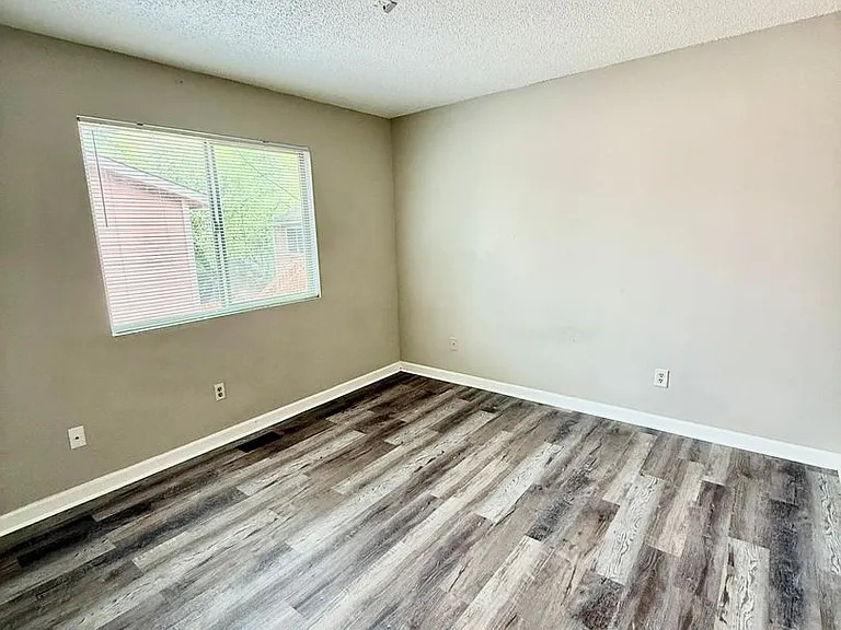 2609 E Dale St. — Photo 12