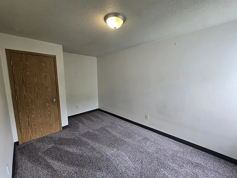 60 Miller Ave SW #12 — Photo 6