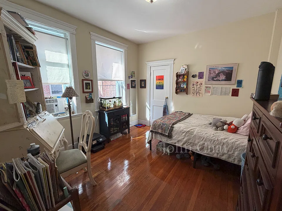 55 Linden St #7