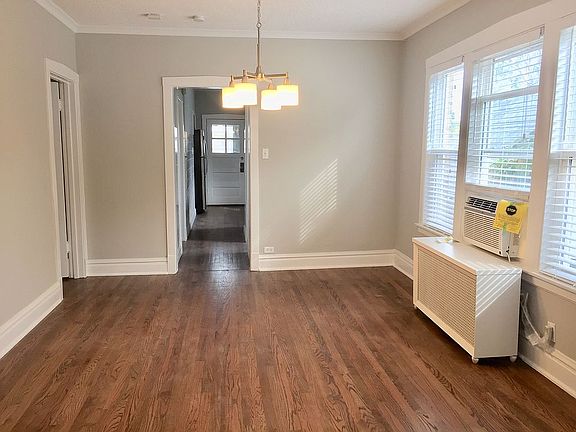 3rd image of 3731 N Albany Ave