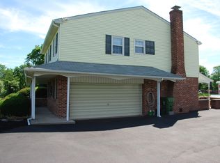 950 Store Rd, Harleysville, PA 19438