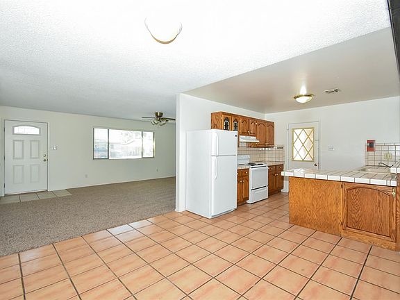 5th image of 1580 E 26th Pl