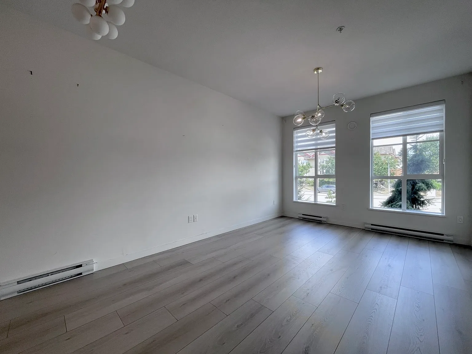 2 bed, 736 sqft, $2,350 — Photo 3