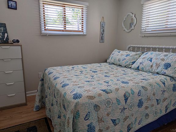 5th image of 10240 W Ferndale Dr
