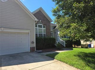 5410 Stone Crossing Dr, Winston Salem, NC 27104