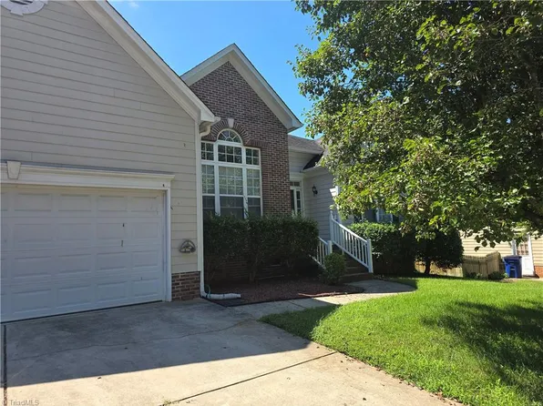 5410 Stone Crossing Dr, Winston Salem, NC 27104