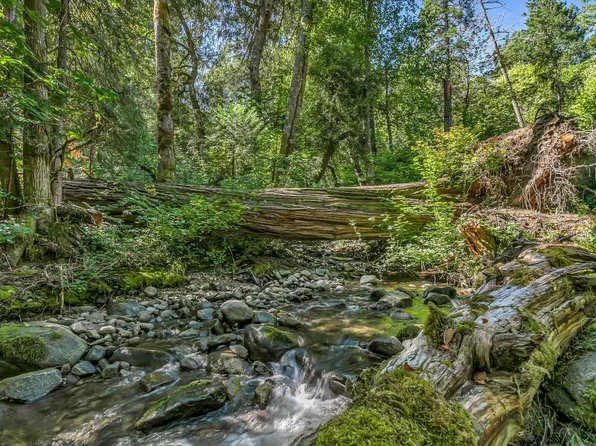 3496 E Fork Rd, Williams, OR 97544