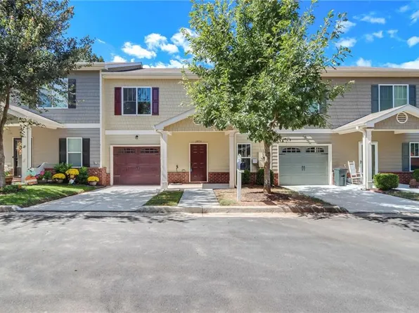 2874 Fox Wood Ln, Gainesville, GA 30504