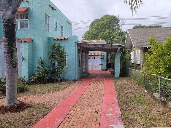 2nd image of 121 S B Street