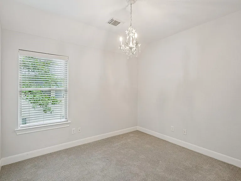 90 Panterra Way — Photo 35