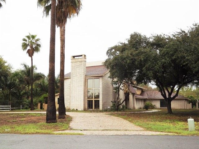1st image of 3908 Neuhaus Dr