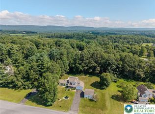 1609 Olympic Way, Effort, PA 18330