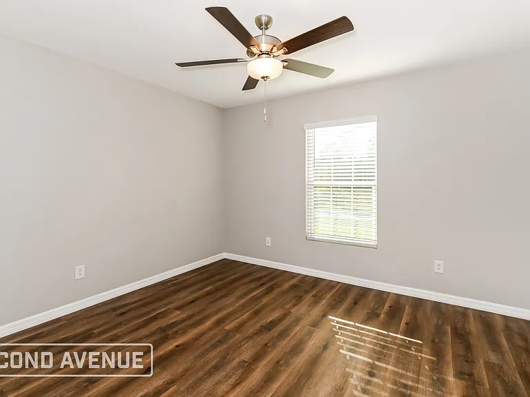 106 Baldur Dr — Photo 15