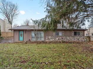 4291 Marcus Rd, Waterford, MI 48329