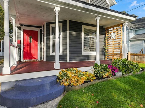 4th image of 819 Farrar St