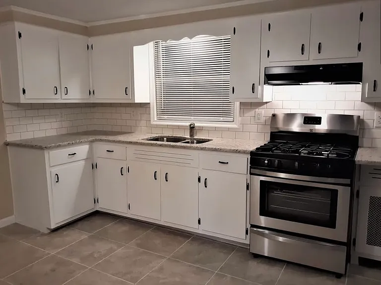 116 N Main St #116B — Photo 1