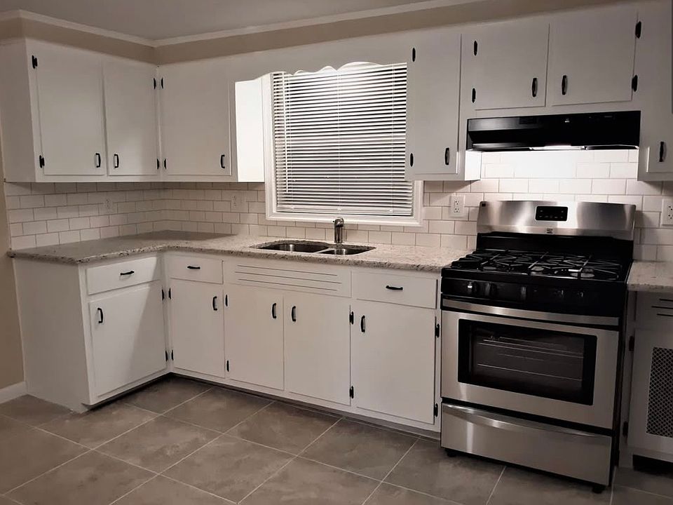 1st image of 116 N Main St #116B
