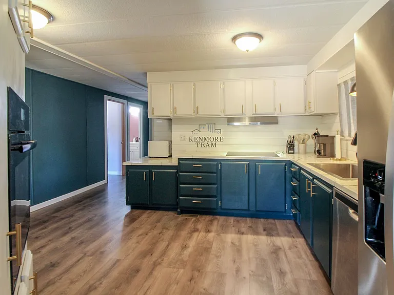 4511 W 9th Ave — Photo 2