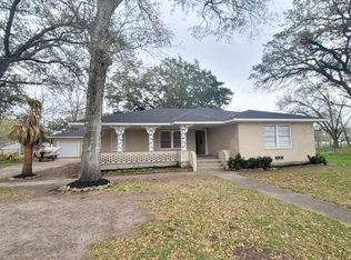2717 Nichols Ave, Bay City, TX 77414