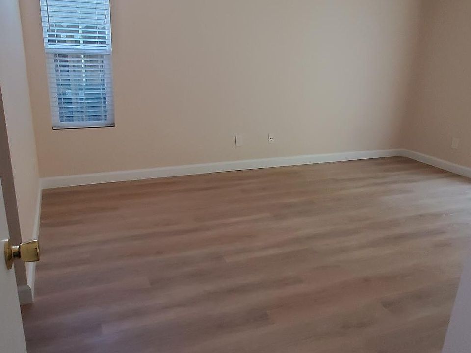 1st image of 510 Wagtail Dr