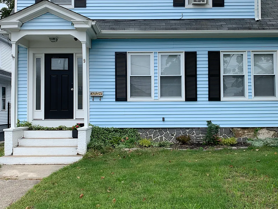 9 Rhodes Ave