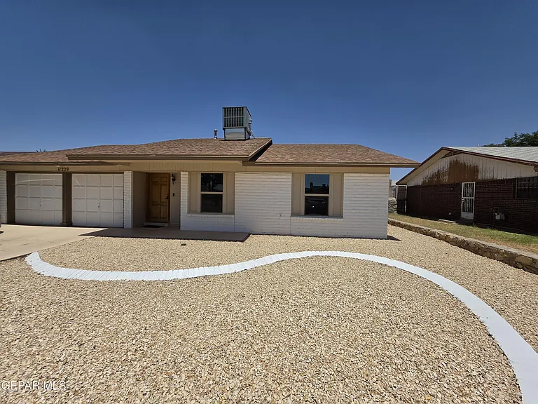 11229 Pony Soldier Ave — Photo 1