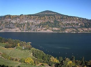 4270 W Ridge Dr, Hood River, OR 97031