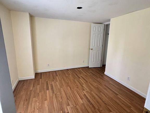 5th image of 500 Church St #A