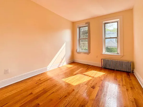 1479 East 34th Street image 1 of 8