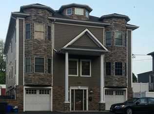 324 Riverside Ave, Lyndhurst, NJ 07071