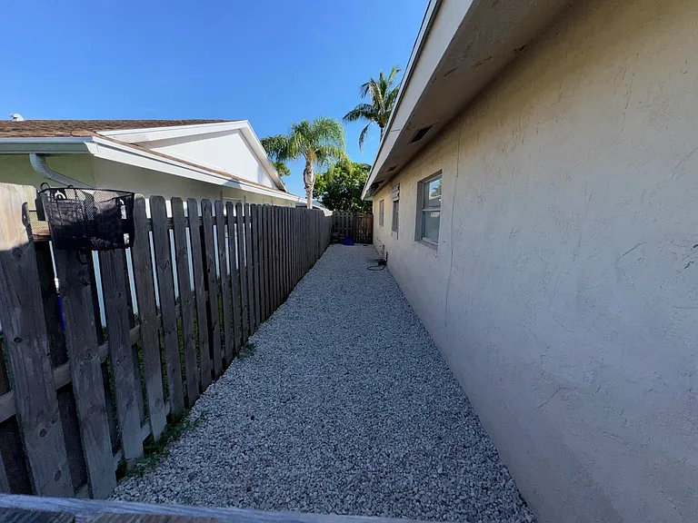 3856 Van Cott St #3856 — Photo 34