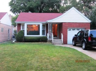 9338 Lotus Ave, Skokie, IL 60077