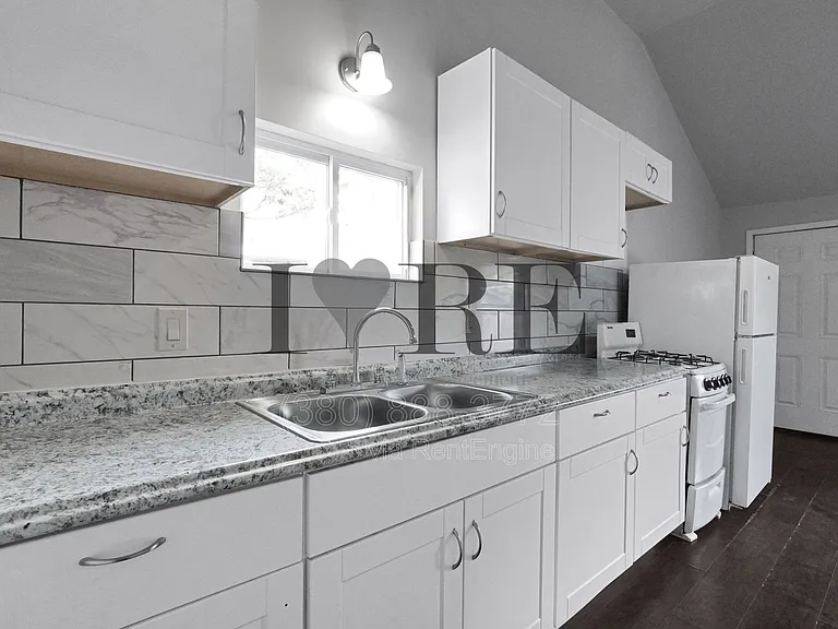 1555 Myrtle Ave — Photo 21