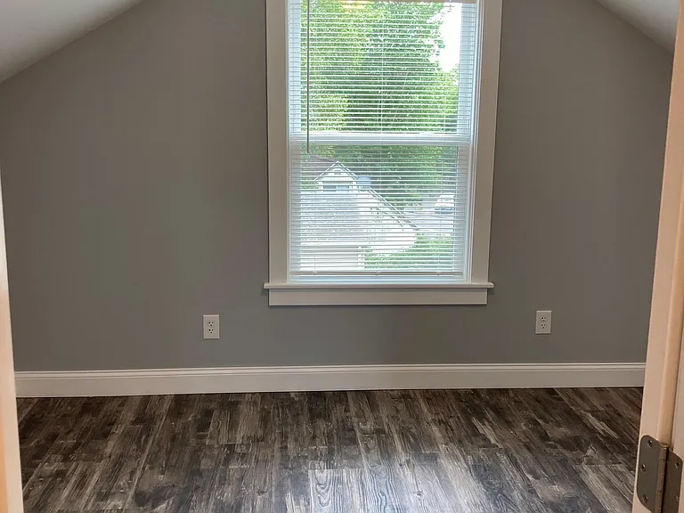 754 Naugatuck Ave — Photo 11