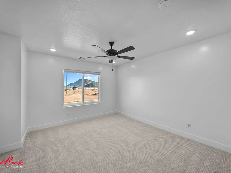 1037 E Malibu Ln — Photo 19