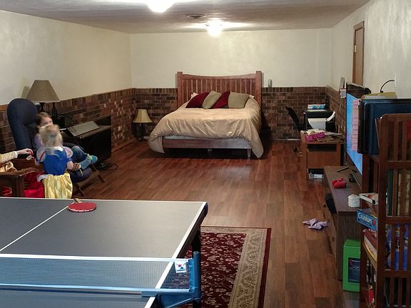 4th image of 445 26th Ave