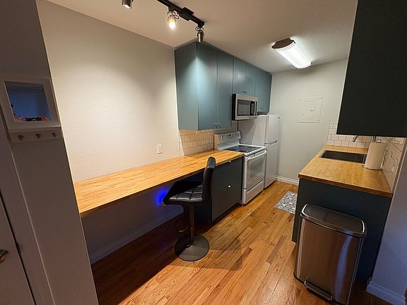 5th image of 1430 18th St APT 12