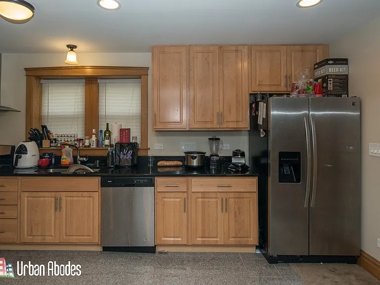 2448 N Campbell Ave #G1 — Photo 5
