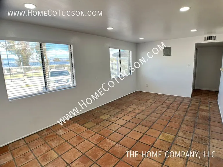 601 S Bryant Ave #B-A — Photo 3