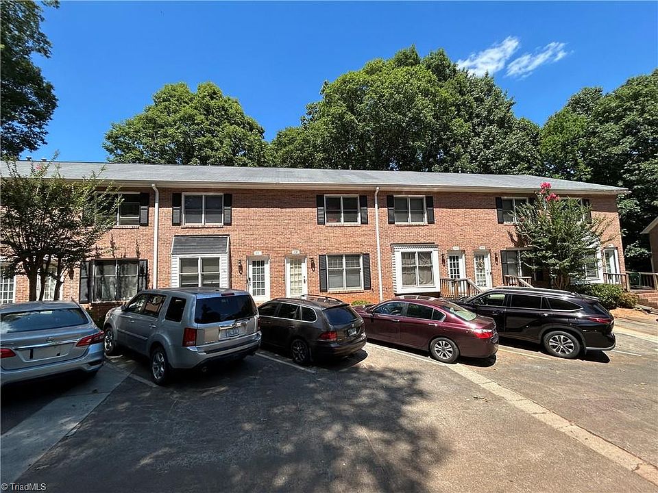 1st image of 1439 King Charles Dr