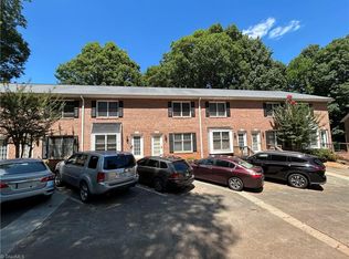 1439 King Charles Dr, Clemmons, NC 27012