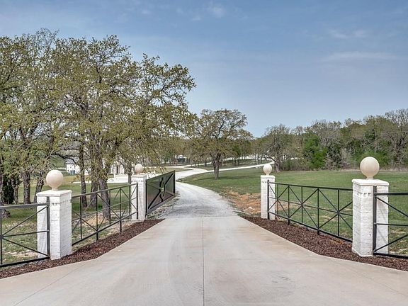 4th image of 361 Private Road 3248