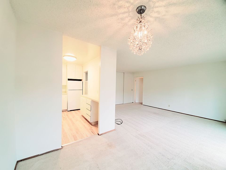 1st image of 800 N Delaware St APT 307
